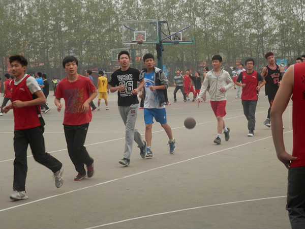 篮球队训练
